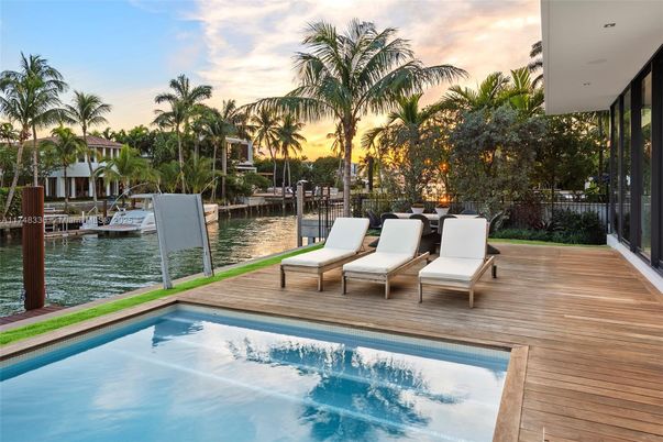 Exterior, Lake, Pool