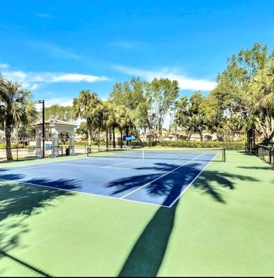 Exterior, Tennis Courts