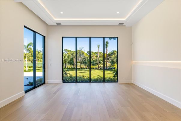 Empty room, Interior, Recessed Lighting, Wood Texture Flooring