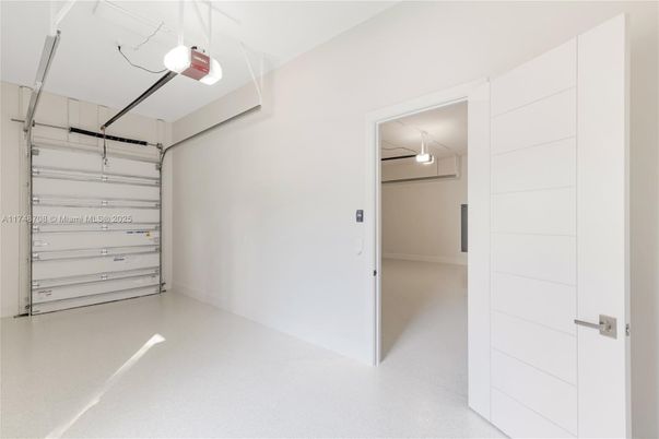 Garage, Interior