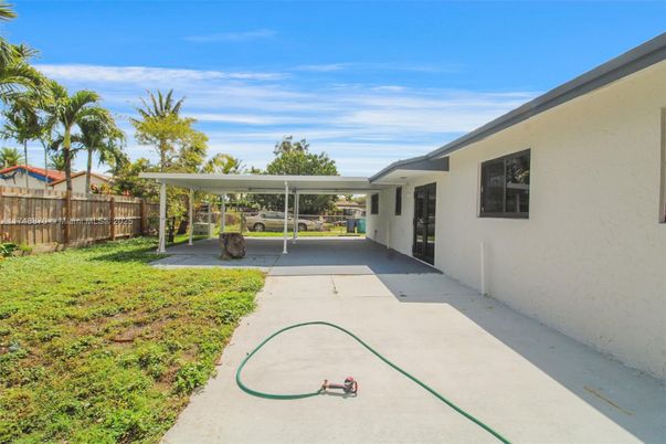 Backyard, Exterior