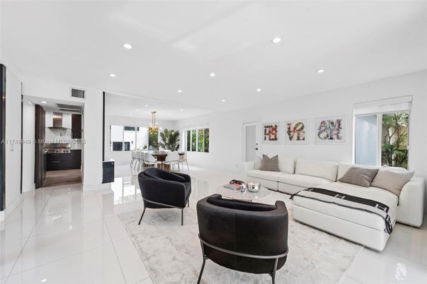 Dining room, Interior, Kitchen, Living room, Pendant Lights, Recessed Lighting