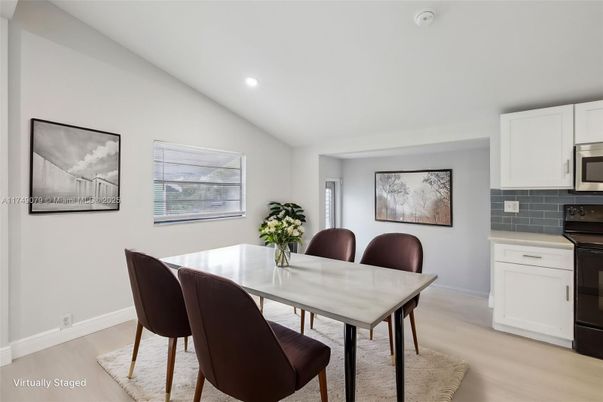 Dining room, Interior, Kitchen, Recessed Lighting, Wood Texture Flooring