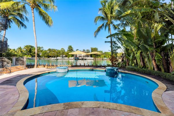 Exterior, Lake, Pool