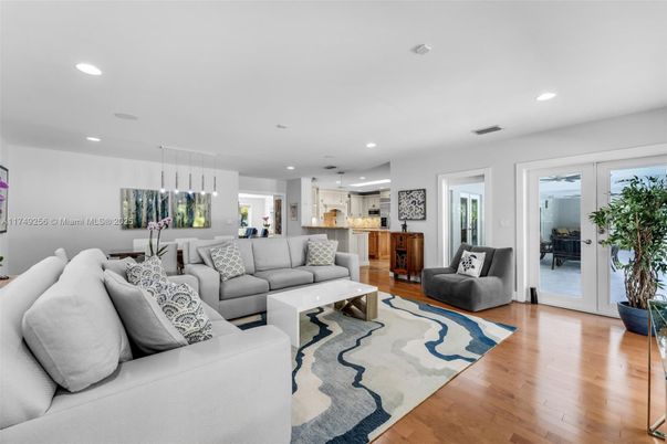 Interior, Kitchen, Living room, Pendant Lights, Recessed Lighting, Wood Texture Flooring