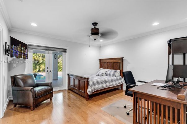 Bedroom, Home Office, Interior, Recessed Lighting, Wood Texture Flooring