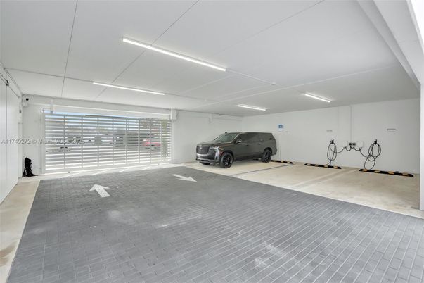 Garage, Interior, Recessed Lighting