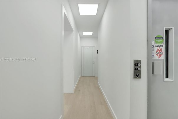 Elevator, Interior, Wood Texture Flooring