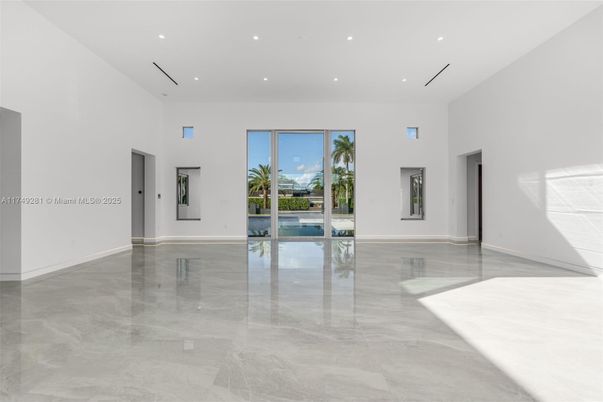 Empty room, Interior, Recessed Lighting