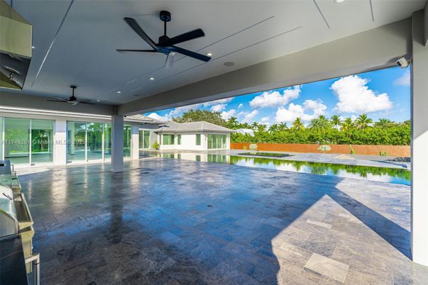 Exterior, Pool, Recessed Lighting