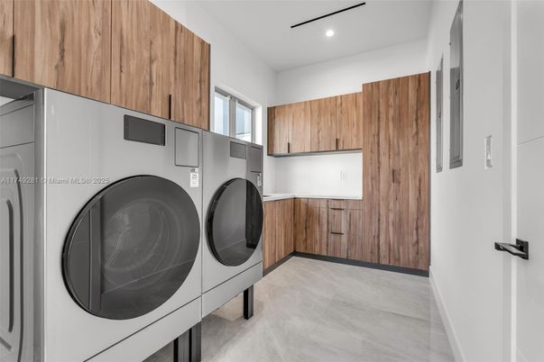 Interior, Recessed Lighting, Washer