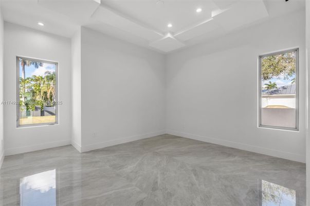 Empty room, Interior, Recessed Lighting