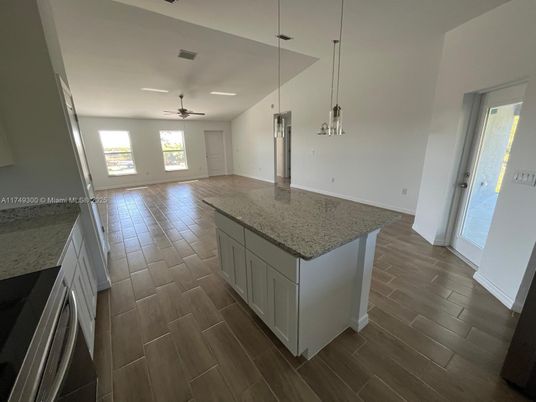 Interior, Pendant Lights, Wood Texture Flooring