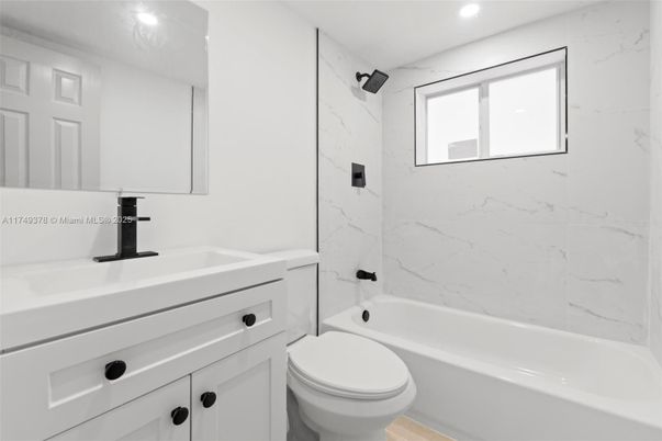 Bathroom, Interior, Marble Walls, Recessed Lighting