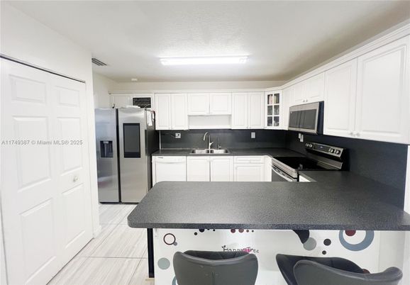 Interior, Kitchen, Stainless Steel Appliances