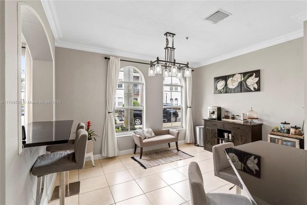 Dining room, Interior, Pendant Lights