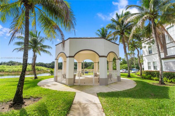 Backyard, Exterior, Water