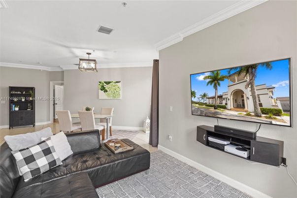 Dining room, Interior, Living room, Pendant Lights