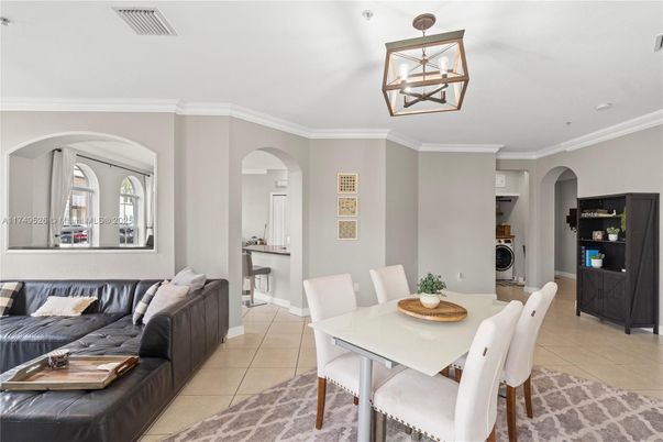 Dining room, Interior, Pendant Lights