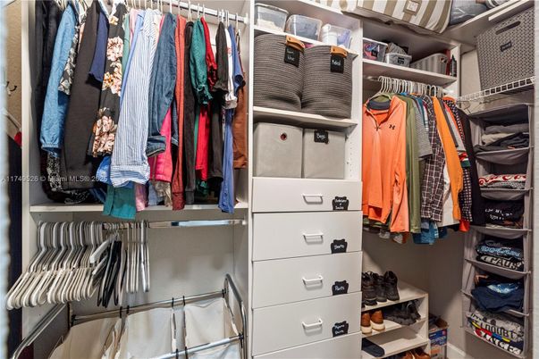 Interior, Walk-in Closets