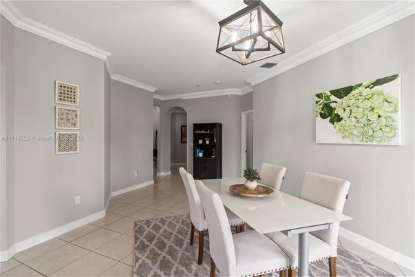 Dining room, Interior, Pendant Lights