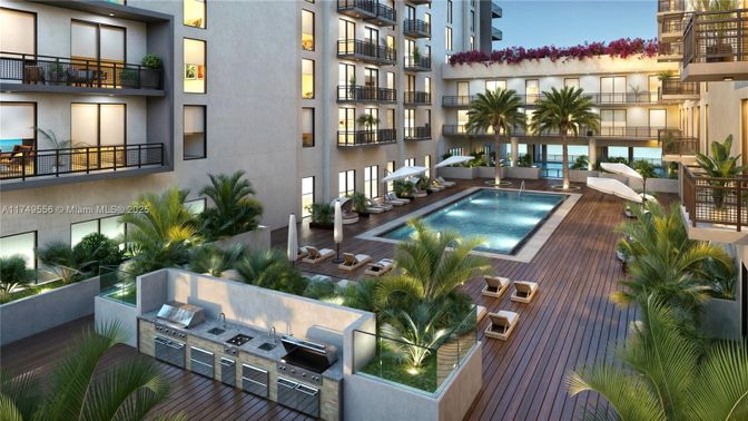 Exterior, Pool
