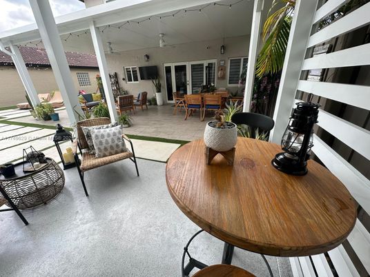 Dining room, Interior, Living room, Sun Room