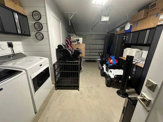 Garage, Interior, Washer