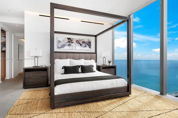 Bedroom, Interior, Recessed Lighting, Water