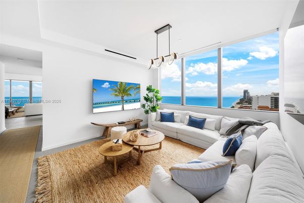 Interior, Living room, Pendant Lights, Water