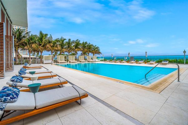 Exterior, Pool, Water