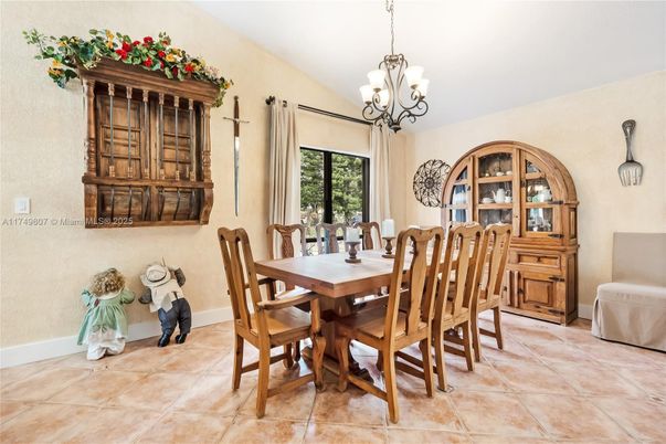 Chandelier, Dining room, Interior