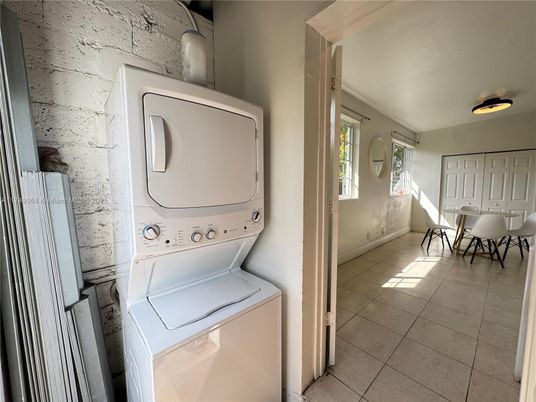 Interior, Utility Closets, Washer