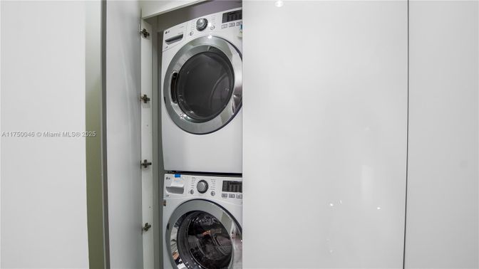 Interior, Utility Closets, Washer