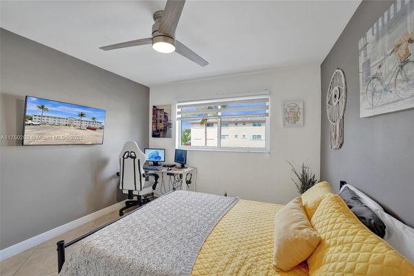Bedroom, Home Office, Interior