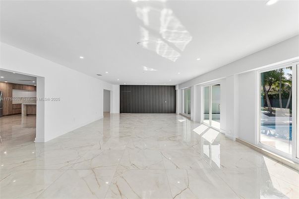 Empty room, Interior, Marble, Recessed Lighting