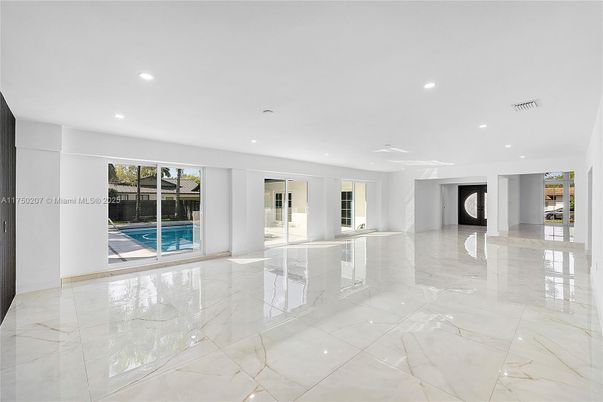 Empty room, Interior, Marble, Recessed Lighting