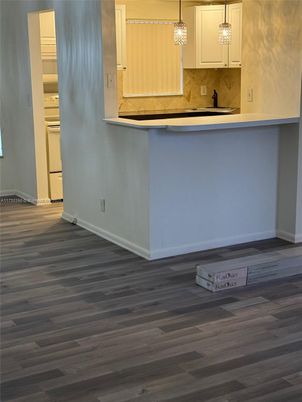 Interior, Kitchen, Pendant Lights, Wood Texture Flooring