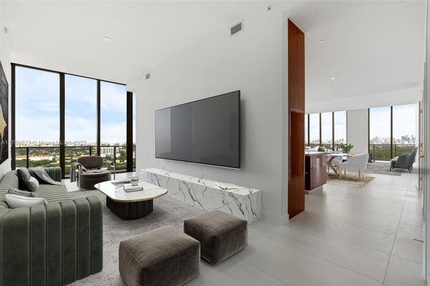 Dining room, Interior, Living room, Recessed Lighting