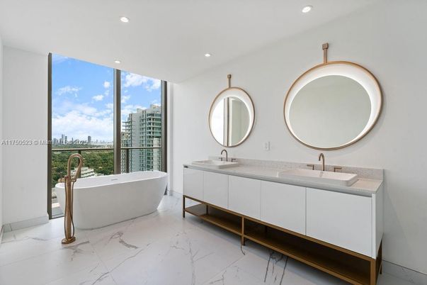 Bathroom, Dual Sink Vanities, Free Standing Baths, Interior, Marble, Recessed Lighting