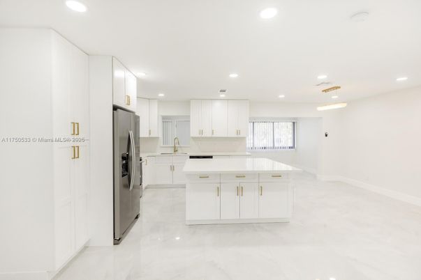 Interior, Kitchen, Recessed Lighting