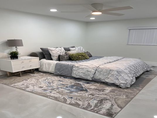 Bedroom, Interior, Recessed Lighting