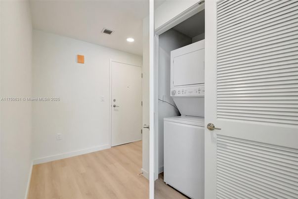Interior, Recessed Lighting, Utility Closets, Washer, Wood Texture Flooring
