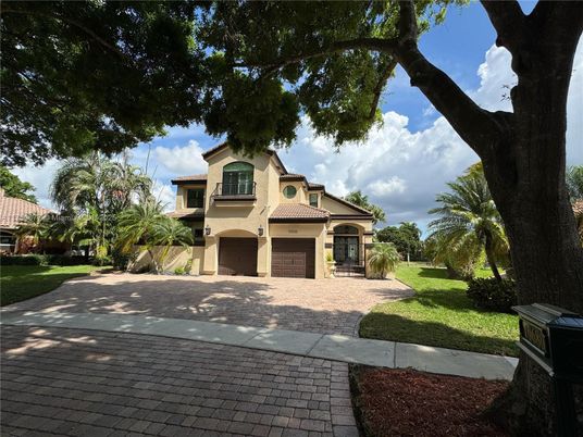 Attached, Backyard, Exterior, Facade, Mediterranean