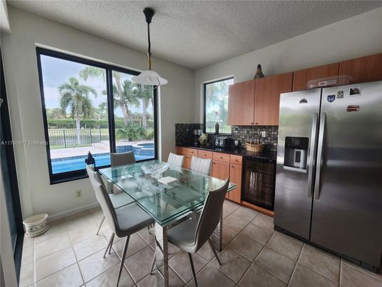 Dining room, Interior, Kitchen, Pendant Lights