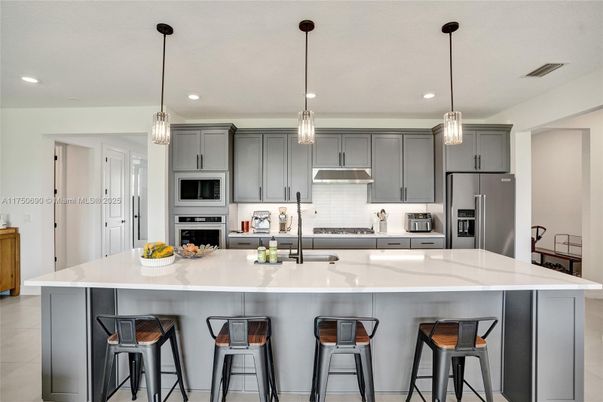 Interior, Kitchen, Pendant Lights, Recessed Lighting, Stainless Steel Appliances