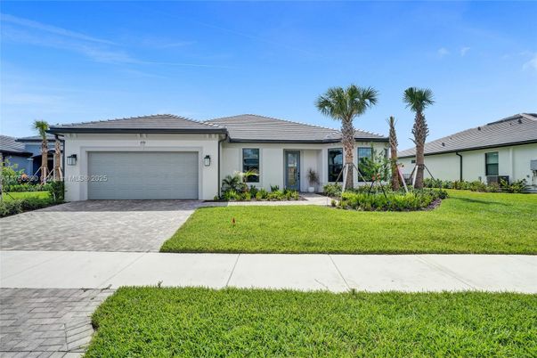 Attached, Backyard, Exterior, Facade, Ranch