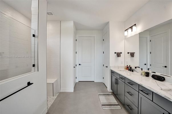 Bathroom, Dual Sink Vanities, Interior