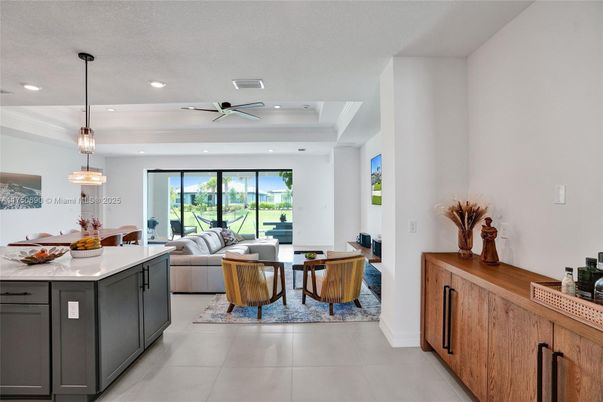 Dining room, Interior, Living room, Pendant Lights, Recessed Lighting