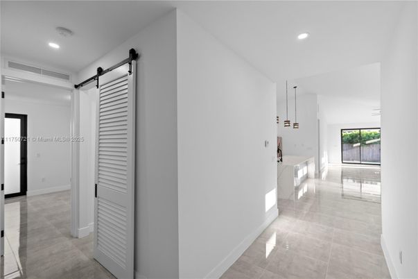 Interior, Pendant Lights, Recessed Lighting